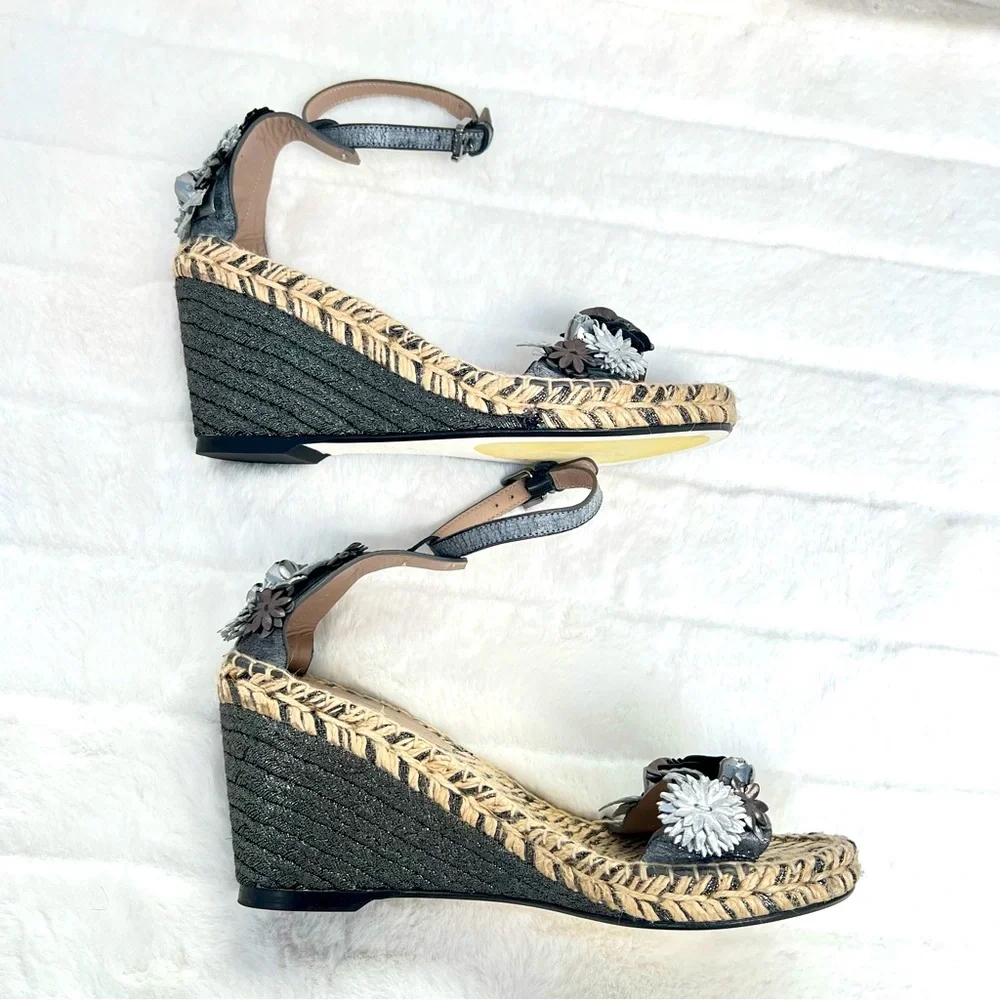 NEW Donald J Pliner Metallic Leather Flower Appliqué & Jute Wedge Heel Sandals